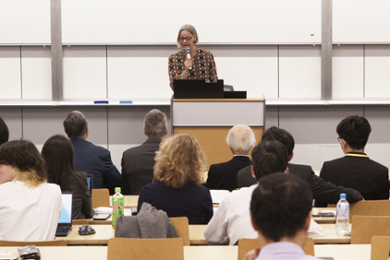 Rector Magnificus Hester Bijl gives a welcome speech.